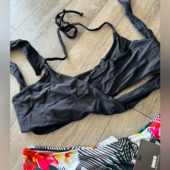 INNO floral wrap around scrunchy swimming set 🖤 - Picture 4 of 9